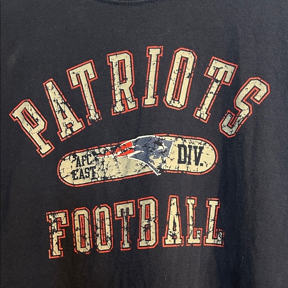 Fruit of the Loom Navy Patriots Football Tee - Picture 4 of 14